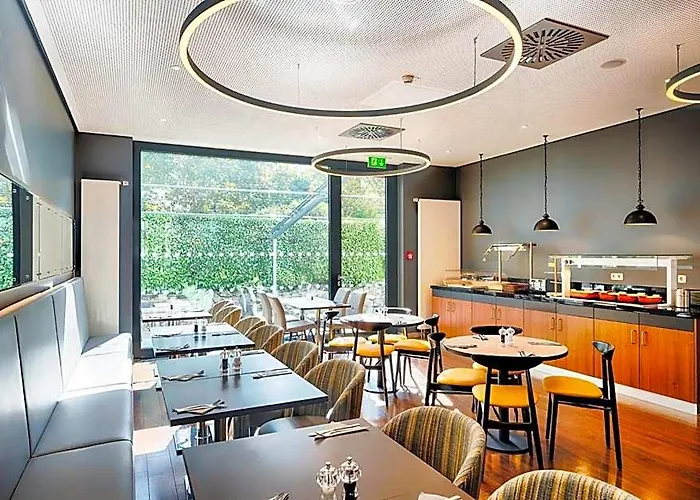 Premier Frankfurt Europaviertel Hotel 3*